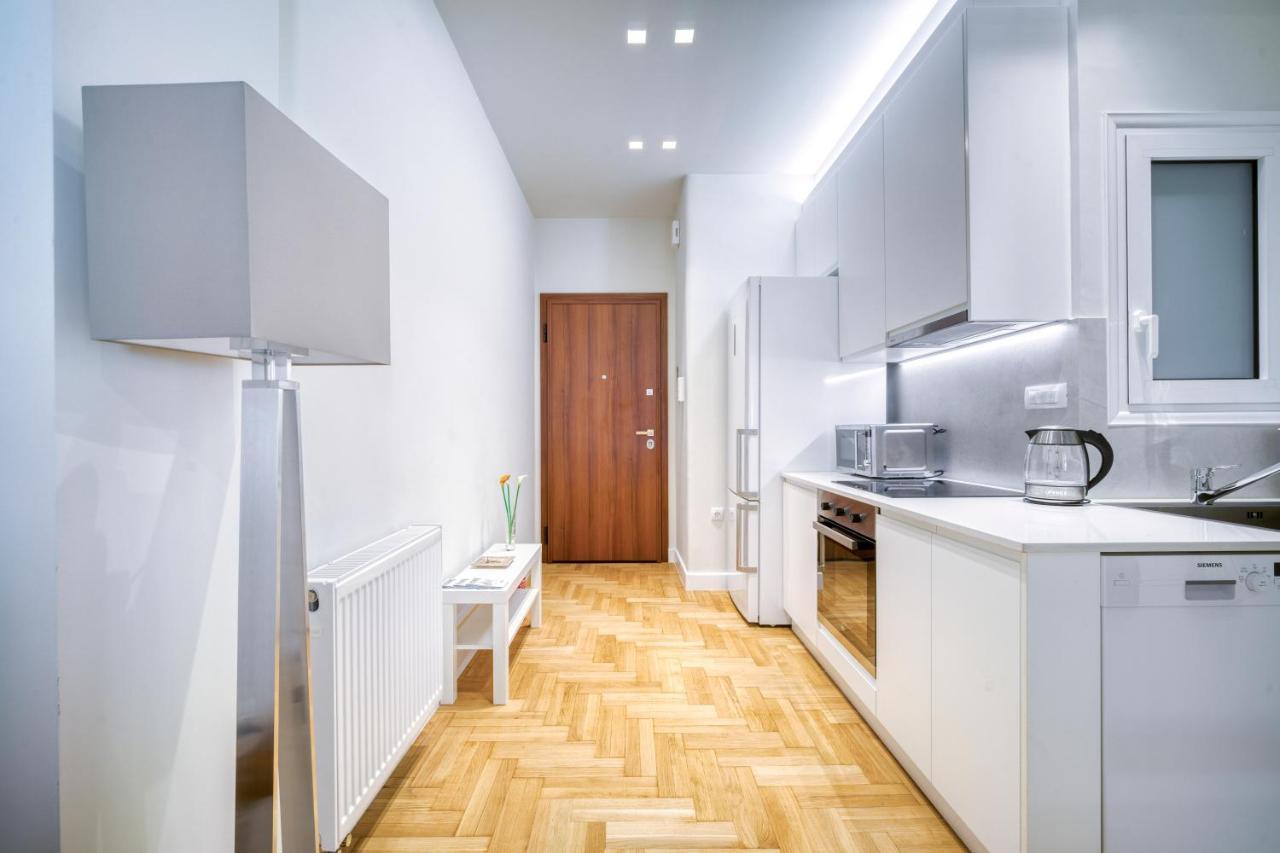 Lovely Sunlit Central Athens 2 Bedroom 2 Bathroom Condo Atenas Exterior foto